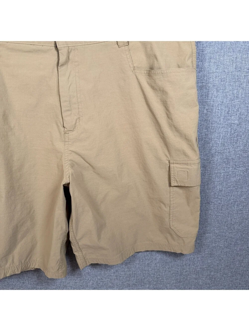 Orvis Mens Stretch Cargo Shorts Size 40 Khaki Nylon Hiking Fishing Outdoors